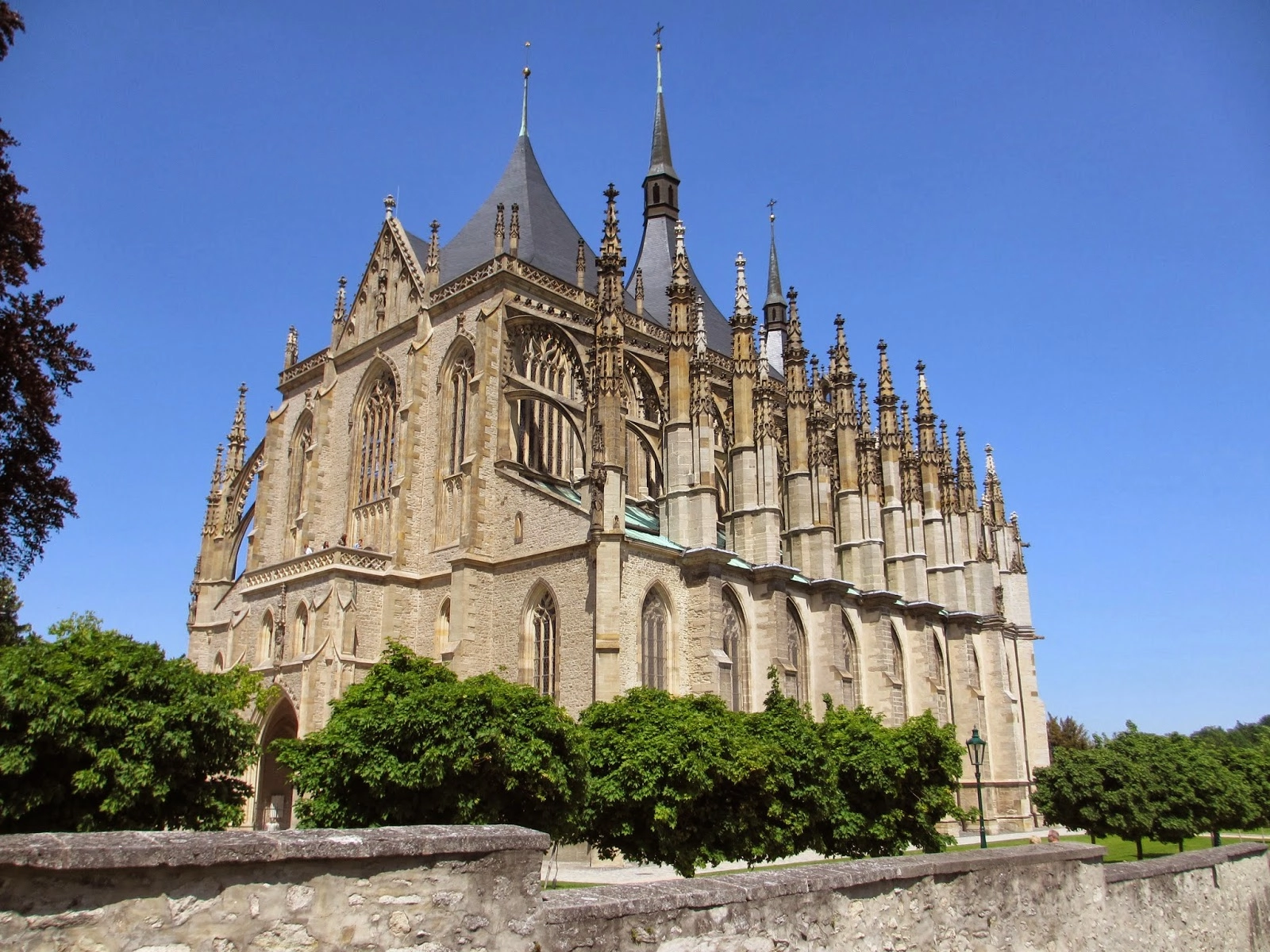 Kutná Hora Day Trip - St. Barbara's Church 