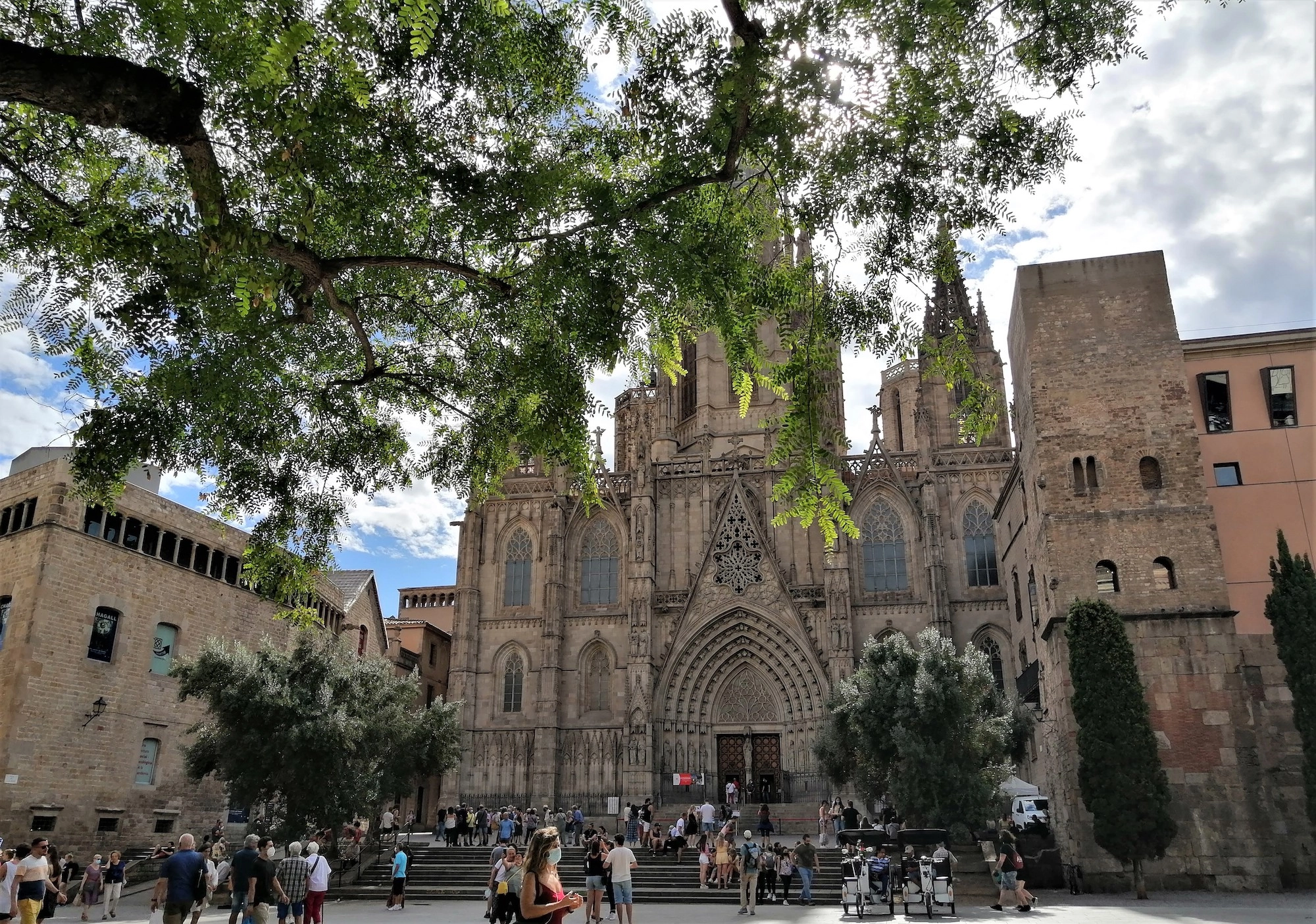 It's one of the best free places to visit in Barcelona if you love Gothic architecture