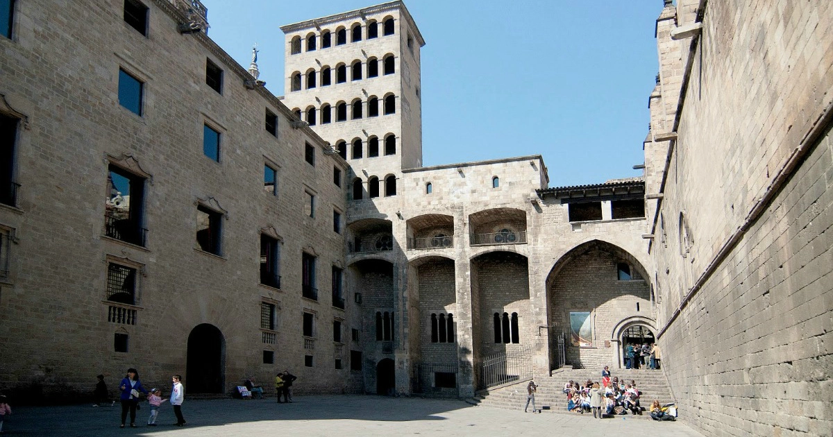 Among the free places to visit in Barcelona are the outdoor exhibitions at the Barcelona History Museum