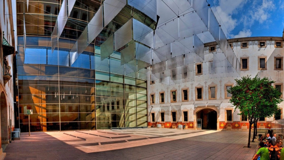 Among the free places to visit in Barcelona are the free exhibitions held at the Centre of Contemporary Culture of Barcelona